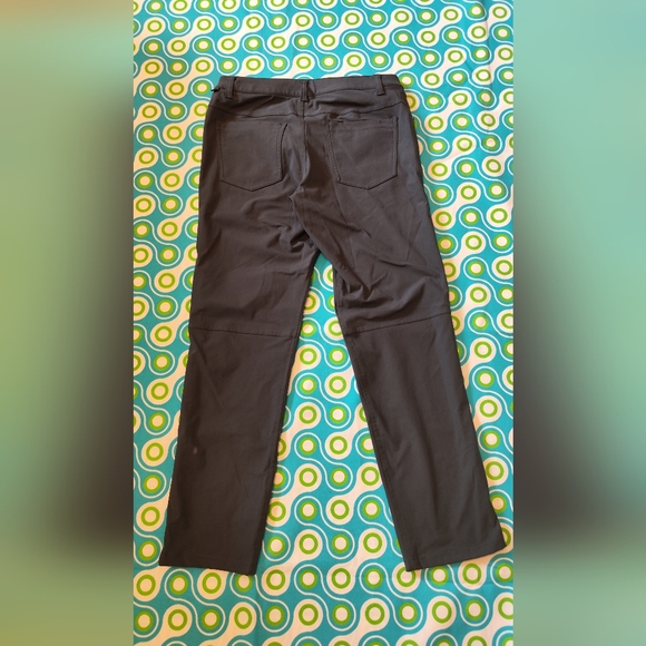 Lululemon ABC pants - Picture 2 of 5